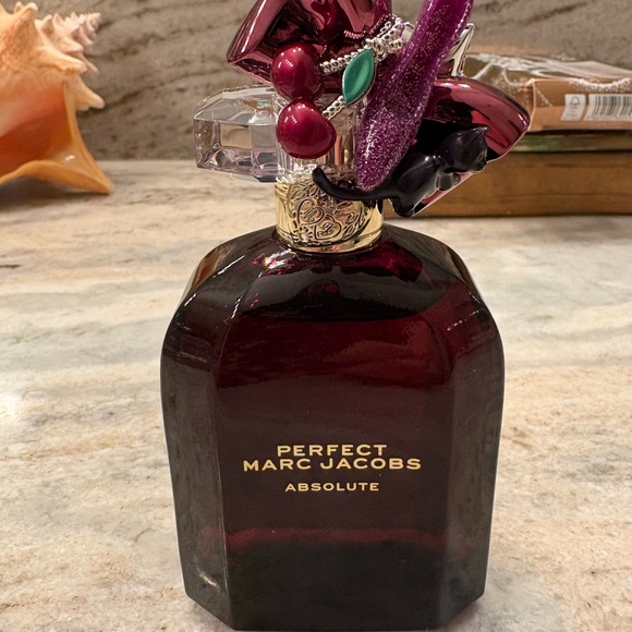 Marc Jacobs Perfect Absolute in Deep Purple - Picture 5 of 5